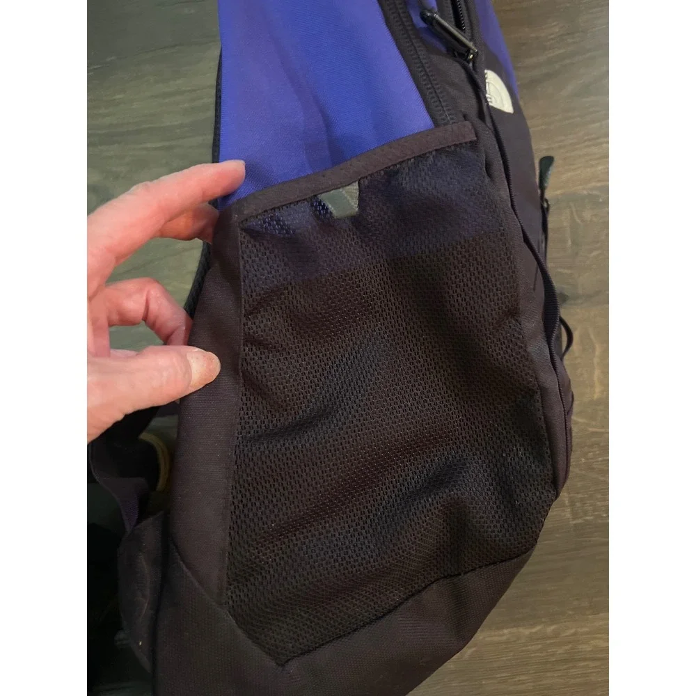 The North Face Vault Backpack Purple Black FlexVent Laptop Sleeve Daypack